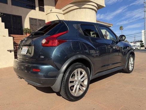 Used 2011 Nissan Juke SV FWD image 5