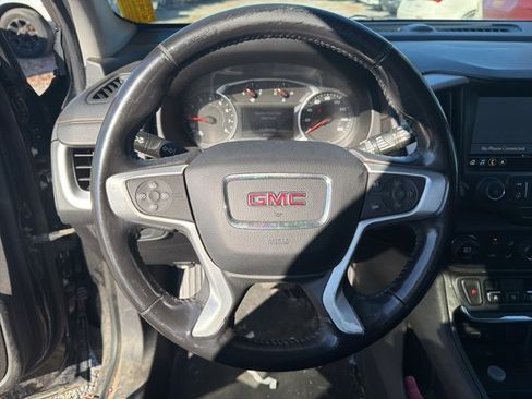 Used 2019 GMC Terrain SLE w/ Driver Convenience Package image 10