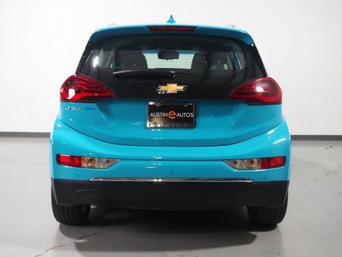 Used 2021 Chevrolet Bolt Premier w/ Infotainment Package image 50