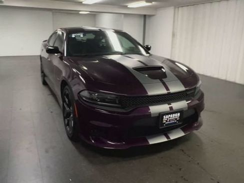 Used 2022 Dodge Charger R/T w/ Plus Group RWD image 3