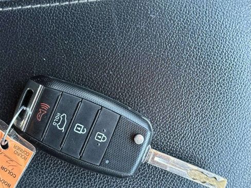 Used 2017 Kia Sportage LX FWD image 33