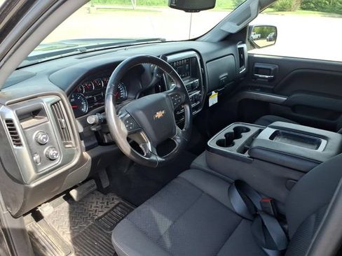 Used 2018 Chevrolet Silverado 1500 LT w/ LT Eassist Package AWD/4WD image 11