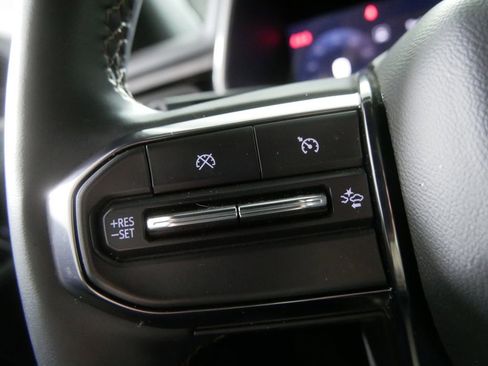 Used 2025 GMC Canyon AT4 w/ Technology Plus Package AWD/4WD image 24