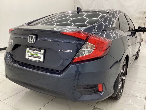 Used 2017 Honda Civic Touring image 9