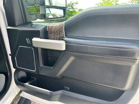 Used 2017 Ford F250 Lariat AWD/4WD image 51