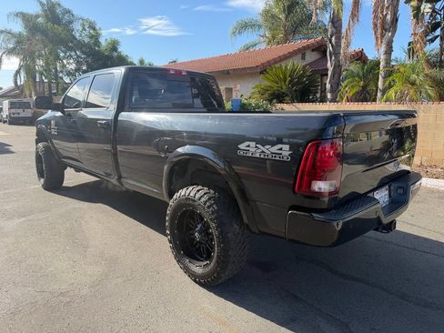 Used 2018 RAM 2500 Laramie w/ Sport Appearance Group AWD/4WD image 11