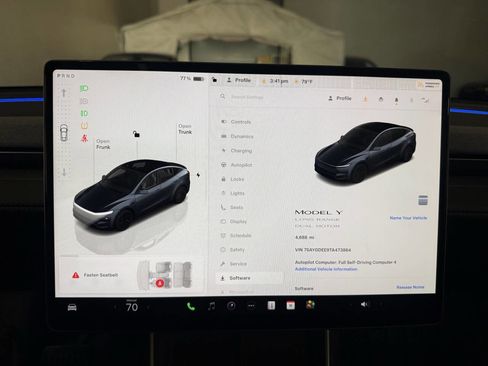 Used 2026 Tesla Model Y Long Range image 2