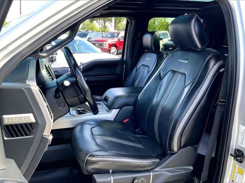 Used 2018 Ford F150 Platinum w/ Equipment Group 701A Luxury AWD/4WD image 7