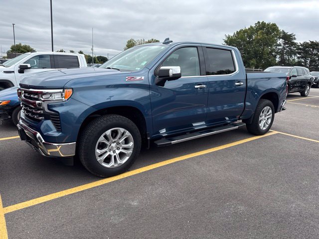 Used 2024 Chevrolet Silverado 1500 LTZ w/ LTZ Premium Package AWD/4WD image 2