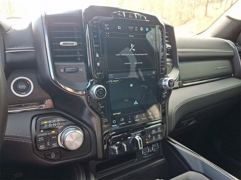 Used 2024 RAM 1500 Limited image 17