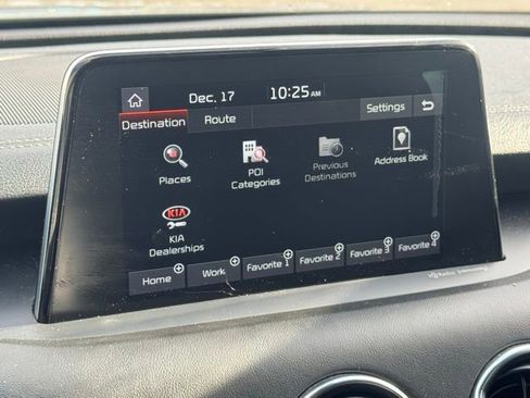 Used 2021 Kia Stinger GT2 image 38