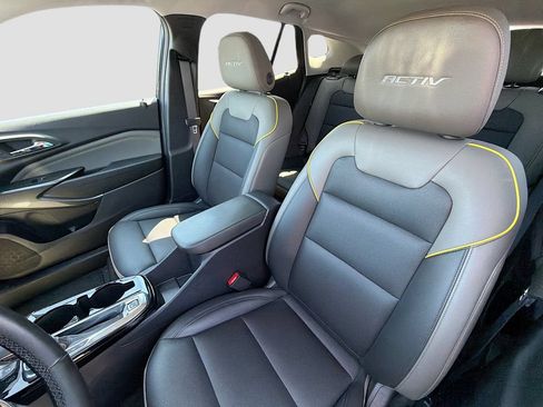Used 2024 Chevrolet Trax ACTIV FWD image 10