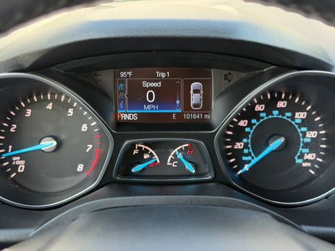 Used 2015 Ford Escape Titanium FWD image 30