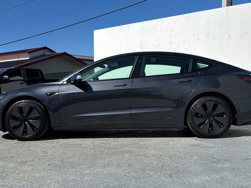 Used 2025 Tesla Model 3 Long Range image 6