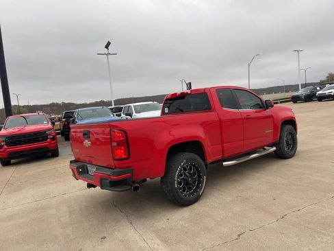 Used 2018 Chevrolet Colorado W/T w/ WT Convenience Package image 12
