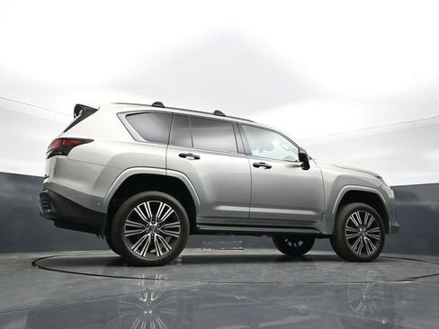 Used 2025 Lexus LX 700h Luxury w/ Appearance Package AWD/4WD image 29
