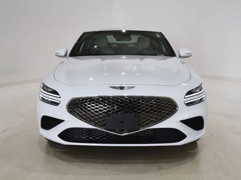 Used 2025 Genesis G70 2.5T image 2