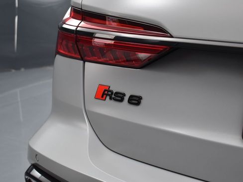 Used 2023 Audi RS 6 image 33