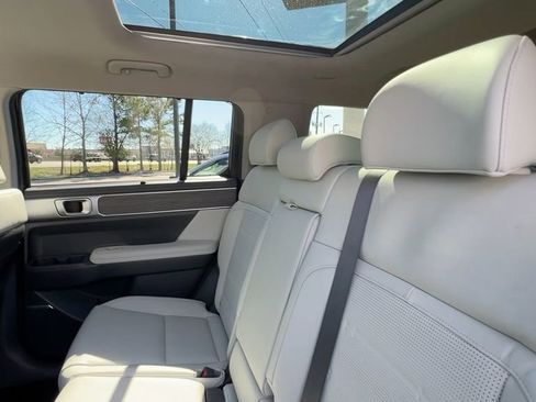 Certified 2024 Hyundai Santa Fe Limited image 37