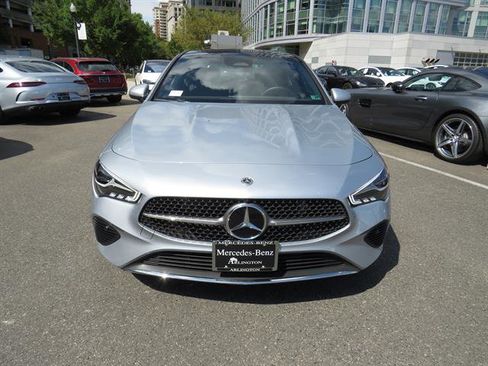 Used 2025 Mercedes-Benz CLA 250 4MATIC image 6