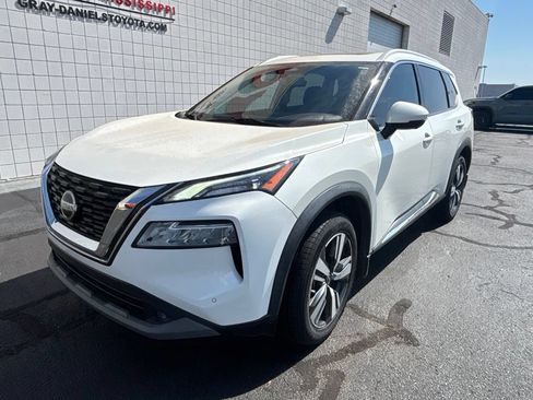 Used 2021 Nissan Rogue SL w/ Premium Package FWD image 1