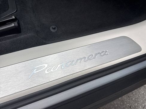 Used 2019 Porsche Panamera w/ Premium Package Plus RWD image 36