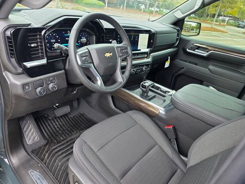 New 2026 Chevrolet Silverado 1500 LT RWD image 9