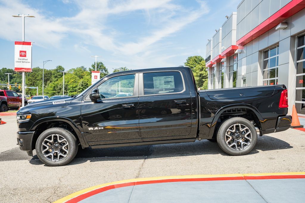 New 2027 RAM 1500 Laramie w/ Laramie Preferred Package AWD/4WD image 4