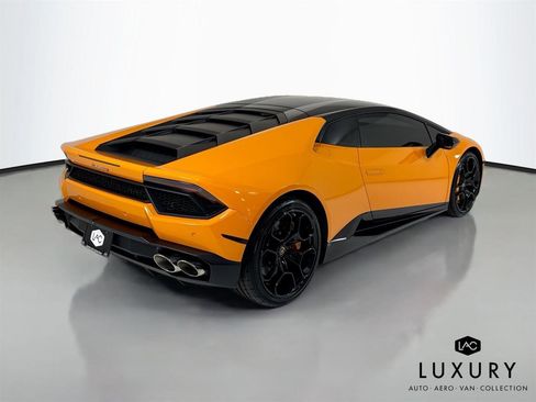 Used 2017 Lamborghini Huracan LP 580-2 RWD image 6