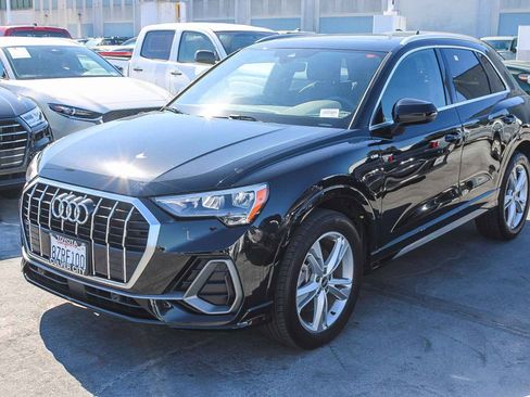 Used 2022 Audi Q3 2.0T Premium w/ Convenience Package image 3