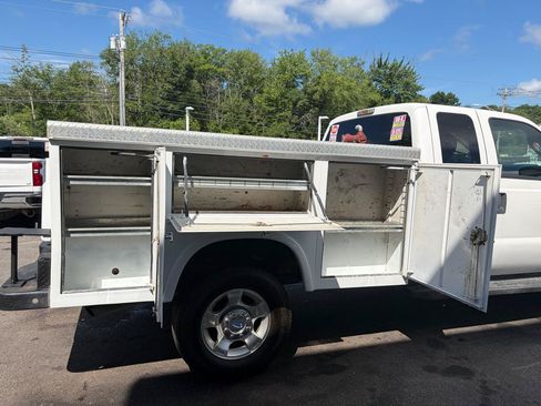 Used 2016 Ford F250 XLT w/ XLT Interior Package AWD/4WD image 18
