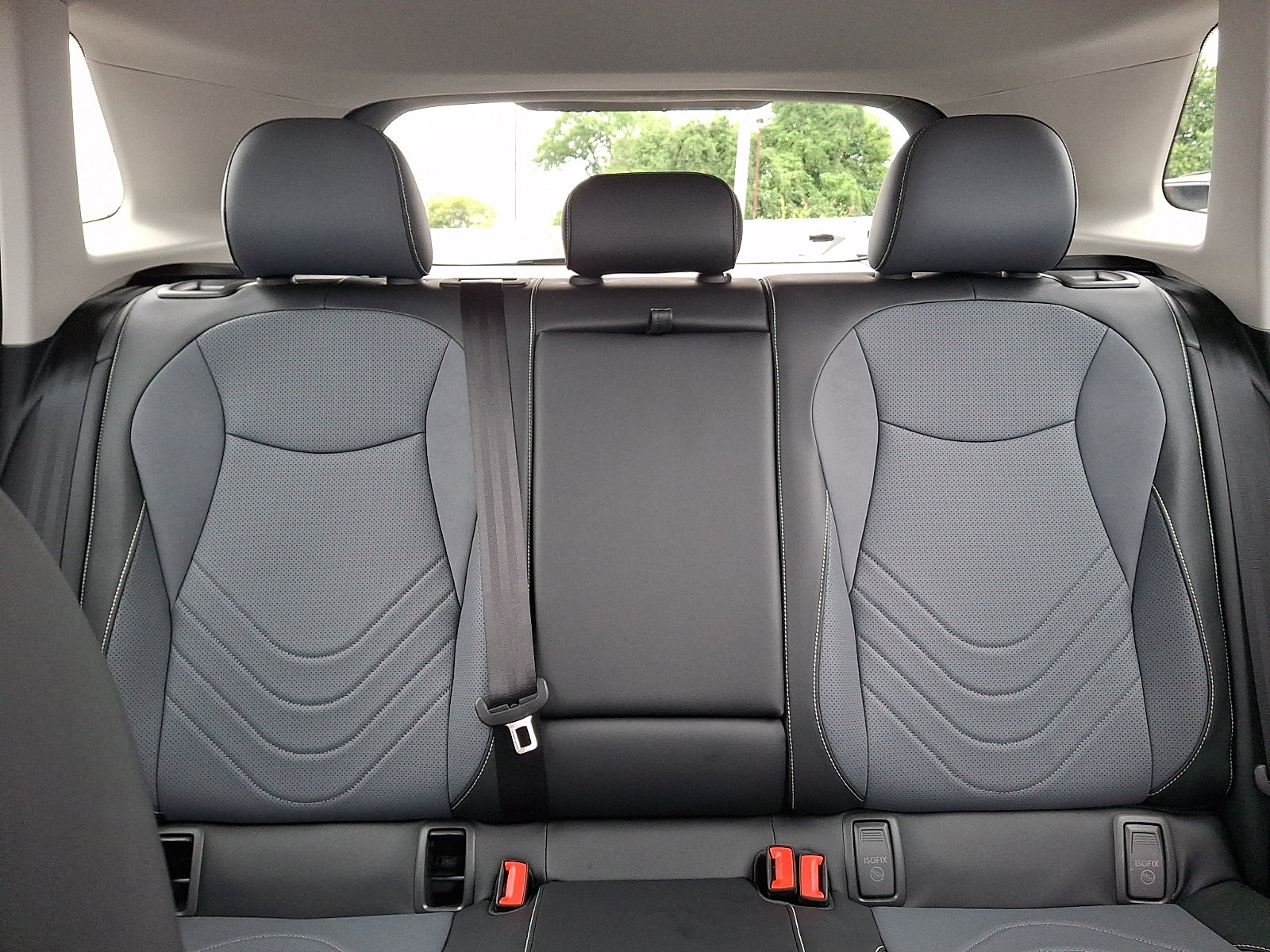 Certified 2026 Volkswagen Tiguan SE AWD/4WD image 15