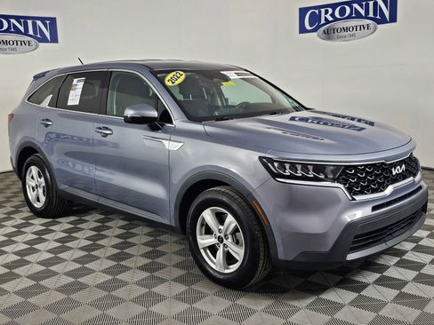 Used 2022 Kia Sorento LX FWD image 7