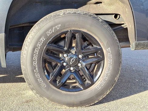 Used 2019 Chevrolet Silverado 1500 LT Trail Boss image 38