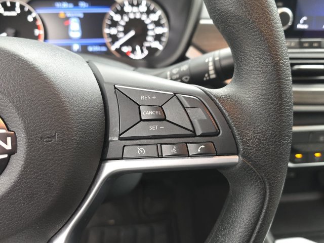 Used 2025 Nissan Altima 2.5 SV FWD image 16