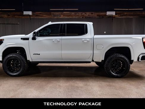 Used 2024 GMC Sierra 1500 AT4 w/ Technology Package image 6