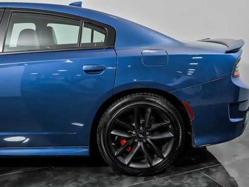 Used 2022 Dodge Charger R/T w/ Plus Group RWD image 7