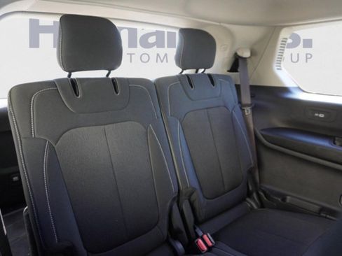 Used 2022 Jeep Grand Cherokee L Laredo w/ Luxury Tech Group I AWD/4WD image 23