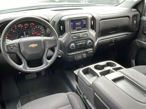 Certified 2025 Chevrolet Silverado 1500 Custom w/ Turbomax Blackout Package image 16