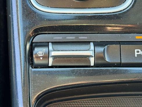 Used 2019 Kia Stinger RWD image 16
