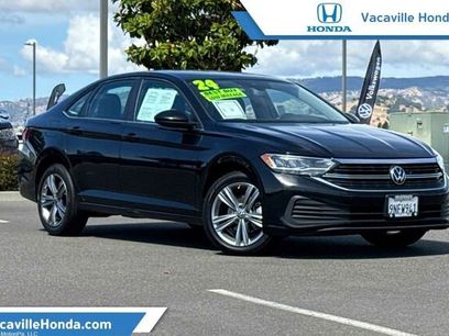 Used 2024 Volkswagen Jetta SE