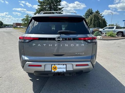 Used 2024 Nissan Pathfinder Platinum w/ Lighting Package (N92) AWD/4WD image 4