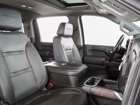 Used 2021 GMC Sierra 2500 Denali w/ Denali Ultimate Package image 32