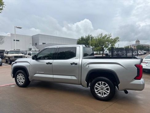 Used 2022 Toyota Tundra SR5 RWD image 8