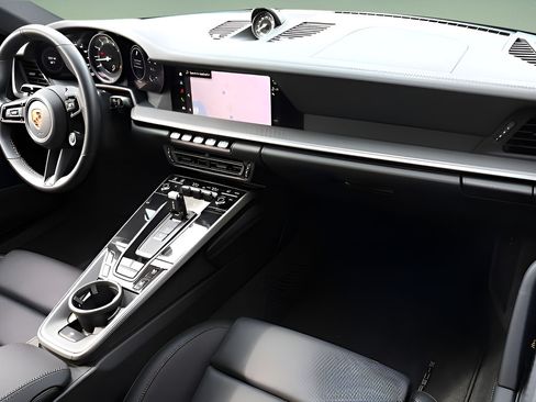 Used 2024 Porsche 911 Carrera S RWD image 15
