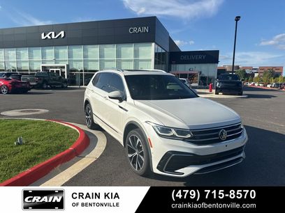 Used 2022 Volkswagen Tiguan SEL R-Line