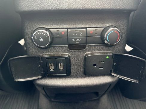 Used 2018 Ford Explorer Sport image 36