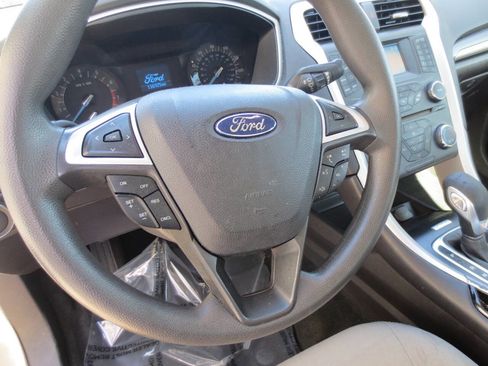 Used 2016 Ford Fusion S image 11