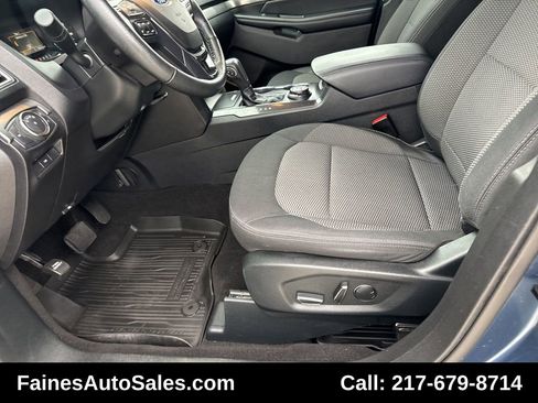 Used 2018 Ford Explorer XLT image 89