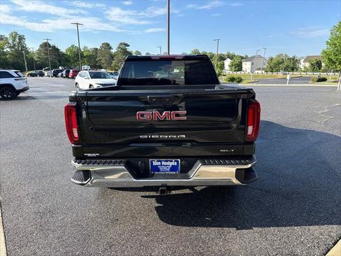 Used 2025 GMC Sierra 1500 SLT AWD/4WD image 5